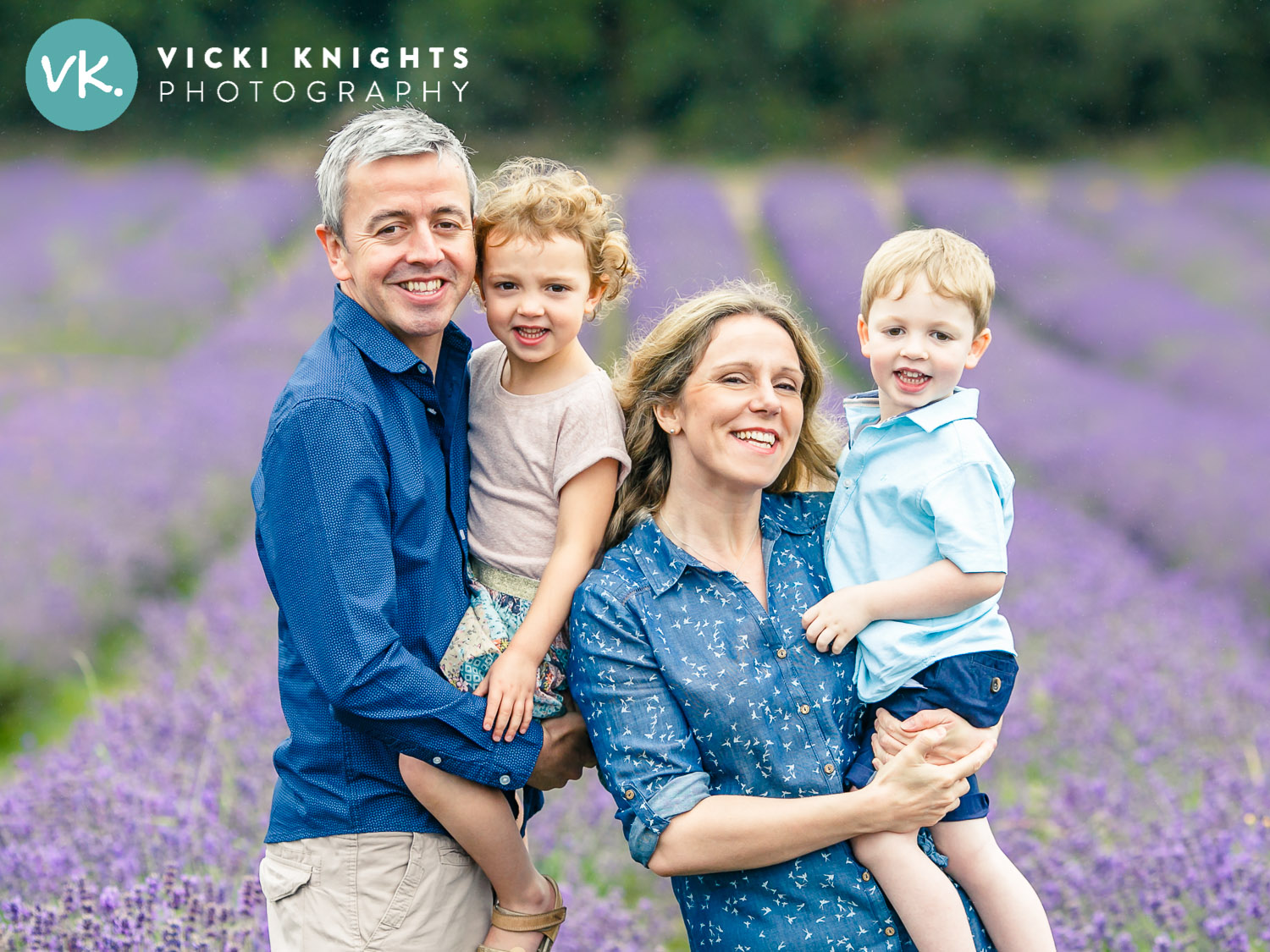 lavender-fields-family-photo-shoot